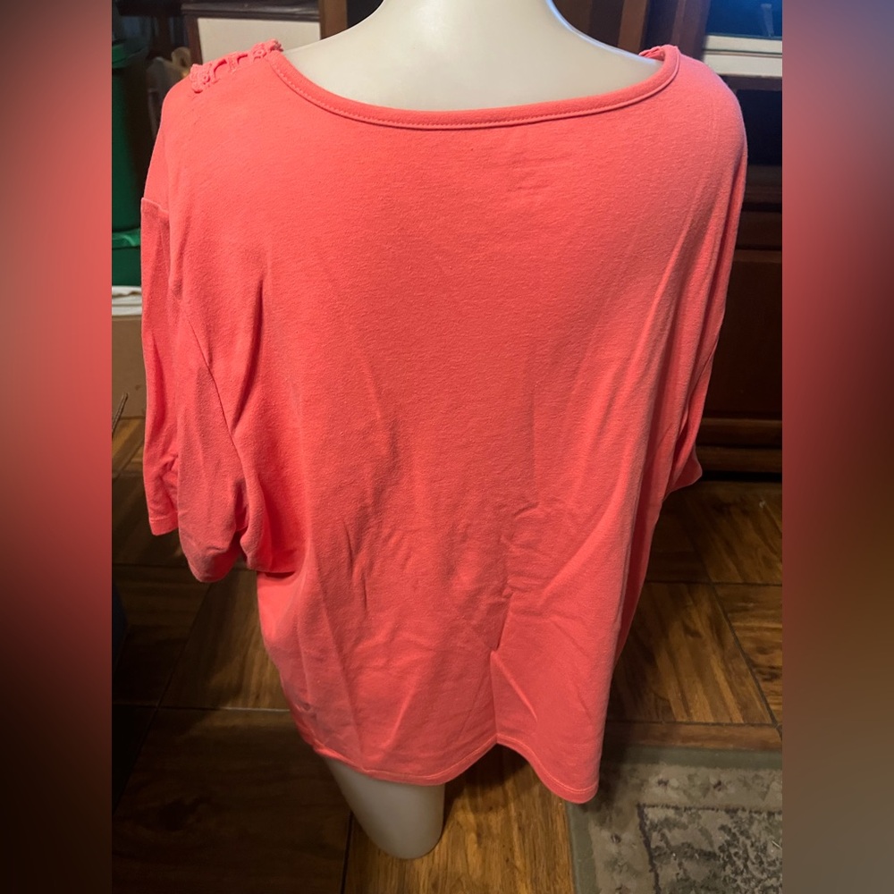 Elegant Coral Crochet Blouse - Picture 2 of 3